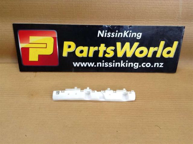 Nissan NV200 VM20 2009-2013 RF Bumper Slide