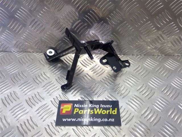 Nissan Navara D23 MNT 4WD 08/2015-2019 Diesel Lift Pump Bracket