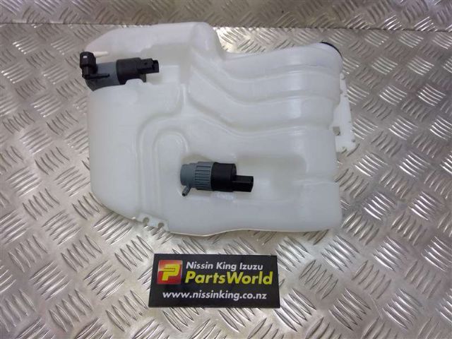 Nissan Qashqai J10 02/07-06/09 Front Washer Bottle