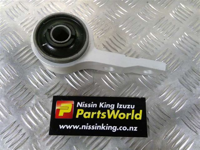 Nissan Murano Z50 2002-2007 RF Lower Arm Rear Bush