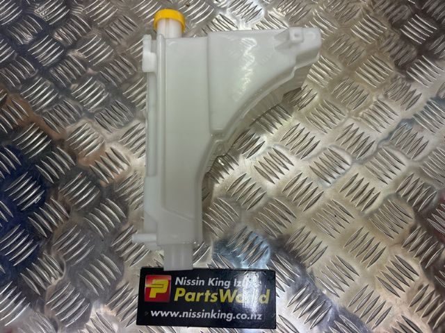 Nissan Tiida C11 2004-2007 Radiator Overflow Bottle