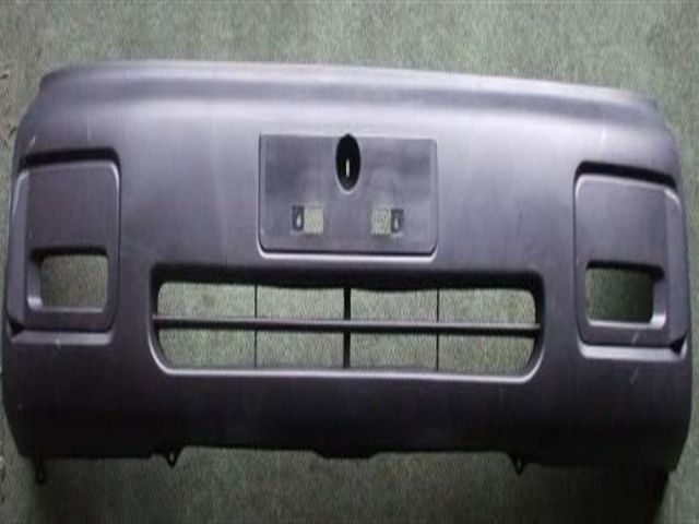 Nissan Caravan Homy E25 2001-2006 Front Bumper Cover