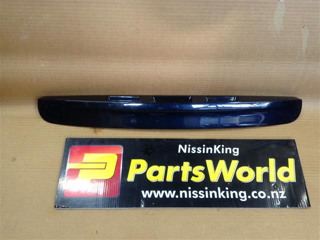 Nissan Qashqai J10 02/07-06/09 Tailgate Garnish 1 Piece
