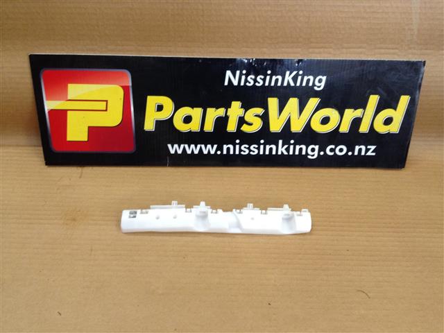 Nissan NV200 VM20 2009-2013 RF Bumper Slide