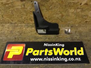 Nissan Xtrail T32 4WD 2014-2016 LF Mudflap