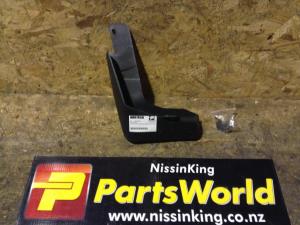Nissan Xtrail T32 4WD 2014-2016 LR Mudflap