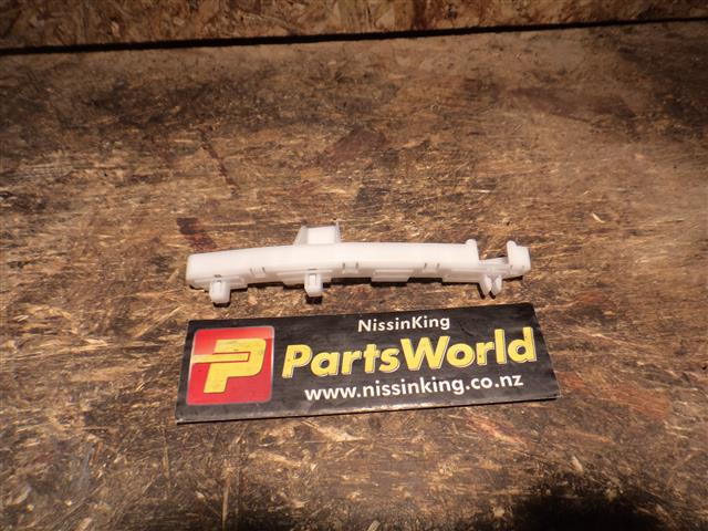 Nissan Qashqai J10 02/07-06/09 LF Bumper Slide