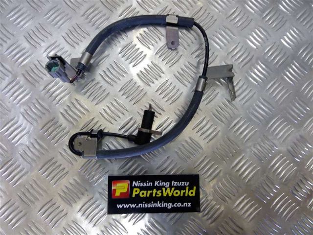 Nissan Mistral R20L 1997-2000 RF ABS Sensor