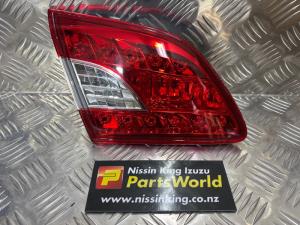 Nissan Pulsar B17 2013-2017 L Boot Lid Garnish