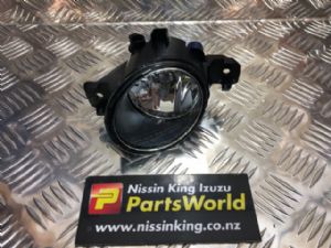 Nissan Navara D23 MNT 4WD 08/2015-2021 R Spotlight