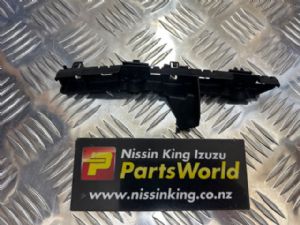 Nissan Qashqai J11 2014-2021 RF Bumper Retainer