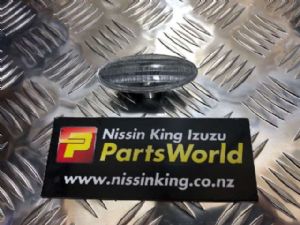 Nissan Latio N17 2012-2014 Guard repeater light