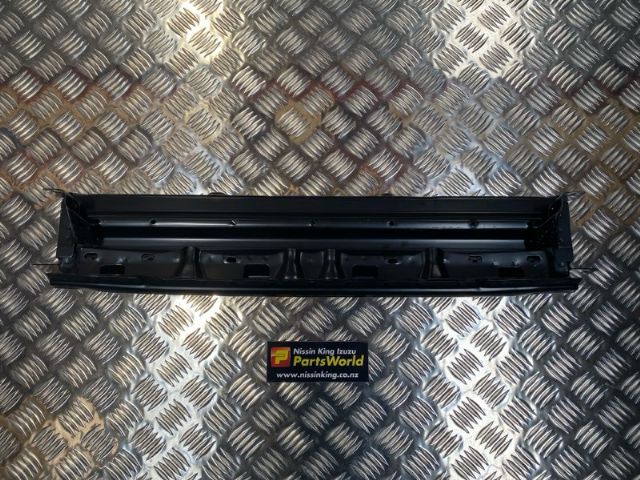Nissan Caravan Homy E26 2012-2017 Rear Bumper Step