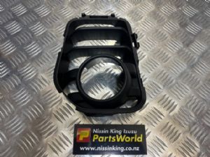 Nissan Caravan Homy E26L 2018-on R Spotlight Bezel