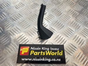 Nissan Tiida C11 2004-2007 R Windscreen Mould