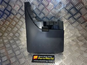 Nissan Navara D23 MNT 08/2015-2021 LR Mudflap
