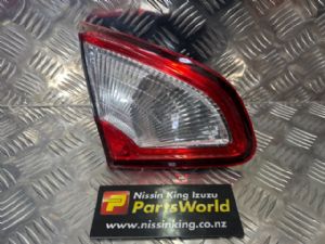 Nissan Qashqai J10 Qashqai Facelift 01/10-2013 L Tailgate Garnish