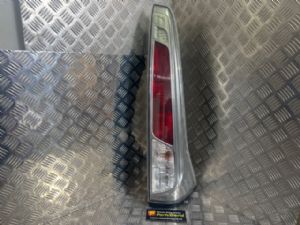 Nissan Serena C26 2010-2014 R Tail Light