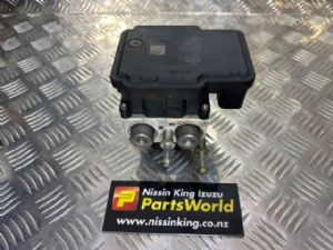 Nissan Elgrand E52 06/10- ABS Brake Unit