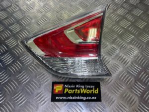 Nissan Xtrail T32 2013-2022 R Tailgate Garnish