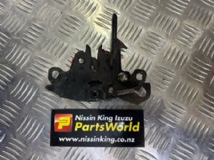 Nissan Navara D40 VSK 05/2010-2015 Bonnet Catch ( Lock )