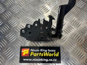 Nissan Murano Z51 4WD 2008-2013 Bonnet Catch ( Lock )