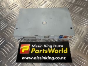 Nissan Pathfinder R52 2013-2021 2WD Navigation Control