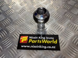 Nissan Navara D23 MNT 4WD 08/2015-2021 Gear Knob (OEM)