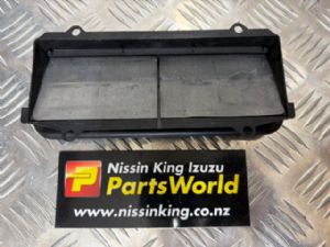Nissan Juke F15 2012-2014 LR Guard Vent