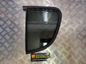 Isuzu MU-X UCS85 2017--> LR Quarter Glass