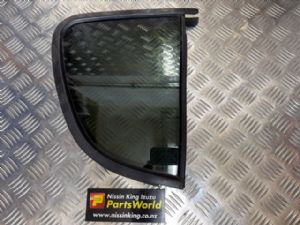 Isuzu MU-X UCS85 2017--> RR Quarter Glass