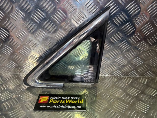 Nissan Elgrand E52 06/10- LF Quarter Glass