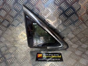 Nissan Elgrand E52 06/10- RF Quarter Glass