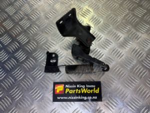 Nissan Caravan Homy E26 2012-2017 Brake Proportioning Valve