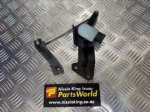 Nissan Navara D23L MNT 4WD 2021-2025 Headlight Leveling Sensor