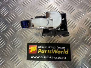 Nissan Navara D40 VSK 05/2010-2015 RR Door Interior Handle