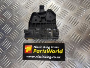 Nissan Leaf ZE1 2018-on R Headlight Mount Bracket