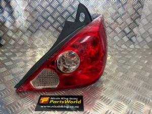 Nissan Tiida C11 2004-2007 R Tail Light