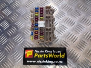 Nissan Navara D23 MNT 4WD 08/2015-2021 Interior Fuse Box