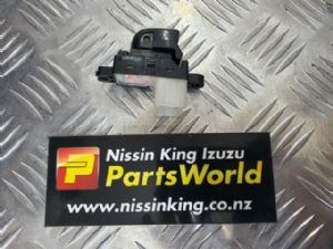 Nissan Navara D23 MNT 4WD 08/2015-2021 LF Window Switch