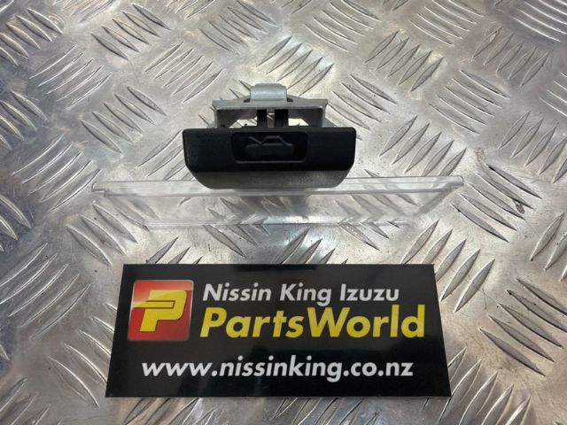 Nissan Navara D23 MNT 4WD 08/2015-2021 Bonnet Release Lever