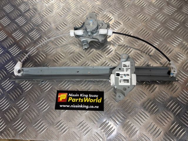 Nissan Navara D23 MNT 4WD 08/2015-2021 RF Door Elec Regulator