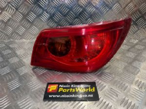 Nissan Skyline V37 2014-on R Tail Light