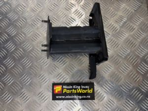 Nissan Xtrail T32 4WD 2013-2022 RF Bumper Iron