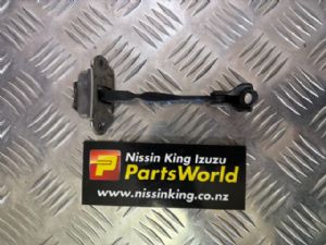 Nissan Navara D40 VSK 05/2010-2015 RF Door Check Strap