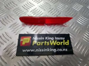 Nissan Leaf ZE0 2011-2016 LR Bumper Reflector