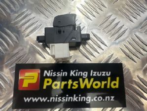 Nissan Caravan Homy E25 2001-2006 Window Master Switch