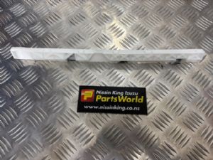 Nissan Pulsar N16 2000-2003 RR Bumper Retainer