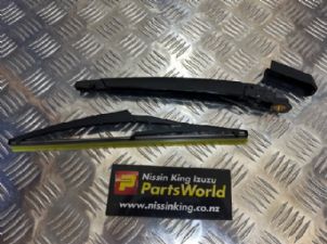 Nissan Juke F15 2012-2014 Rear Wiper Arm