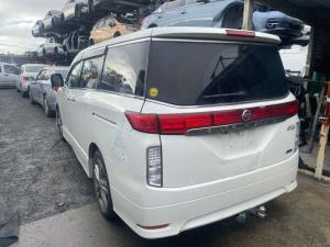 Nissan Elgrand E52 06/10- L Tailgate Garnish